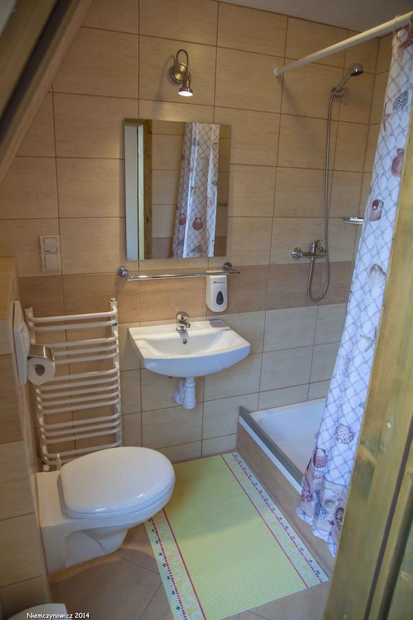 Karczma Belty Bed & Breakfast Glinno Ngoại thất bức ảnh