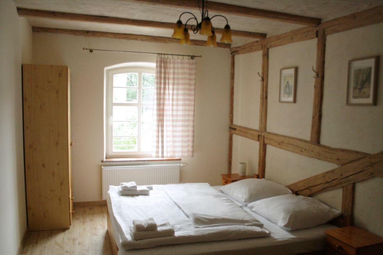 Karczma Belty Bed & Breakfast Glinno Ngoại thất bức ảnh